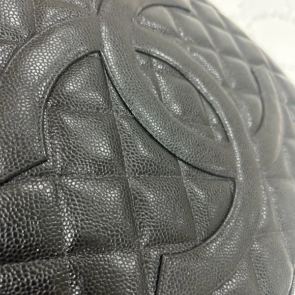 CHANEL Black Quilted CC Logo Tote - Picture 7 of 9